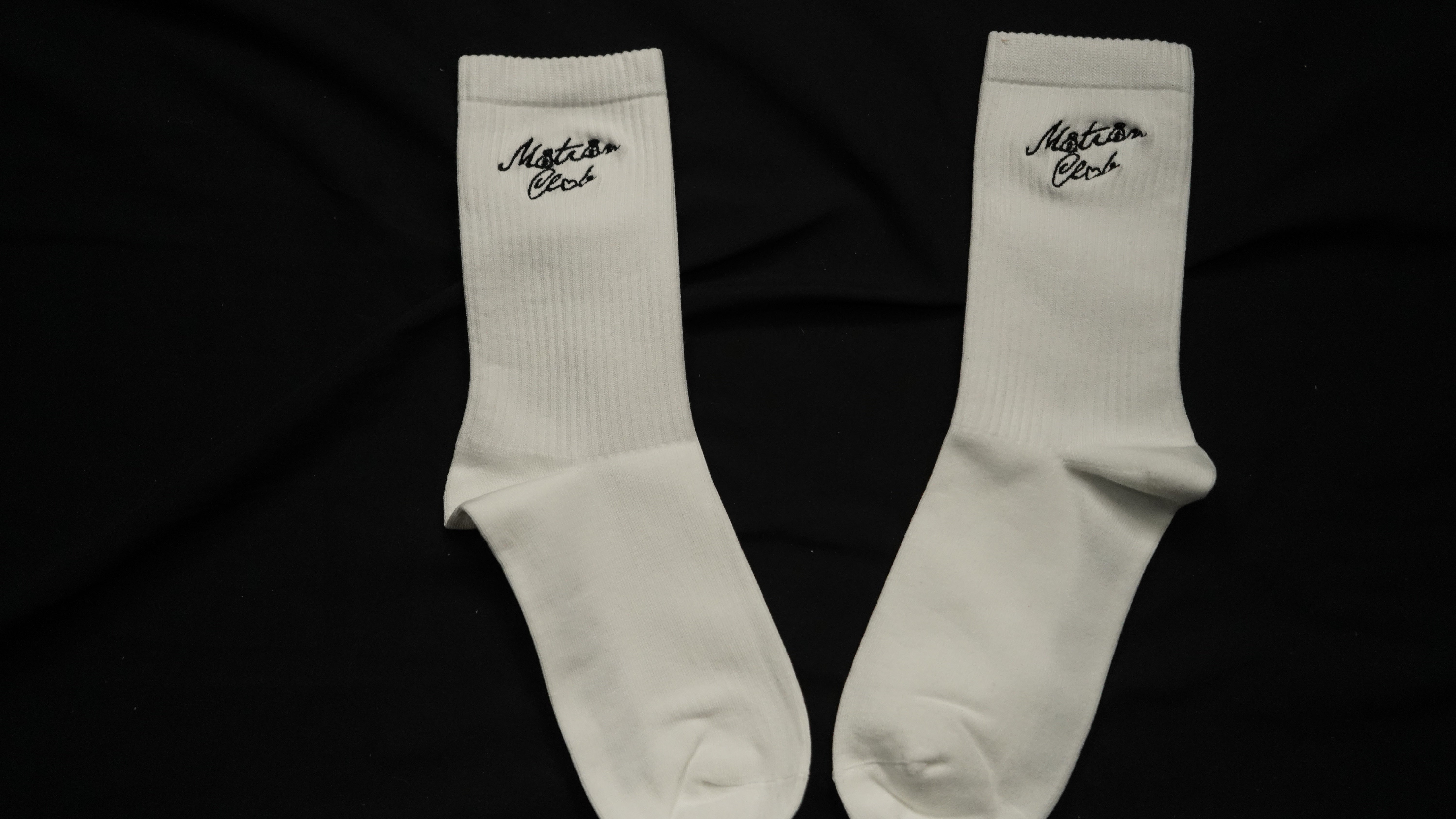 MOTION CLUB SOCKS – WHITE (SINGLE PAIR)